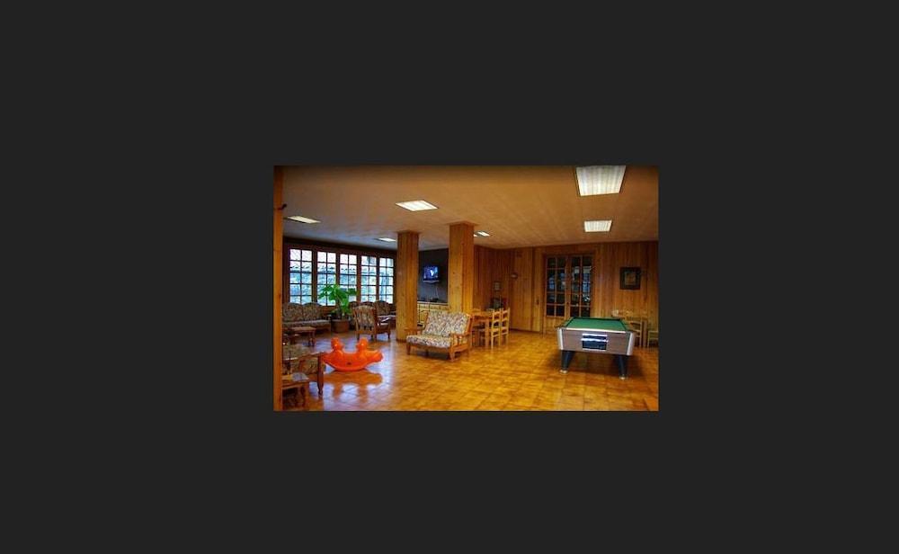 Hotel La Cabanya à Setcases Extérieur photo